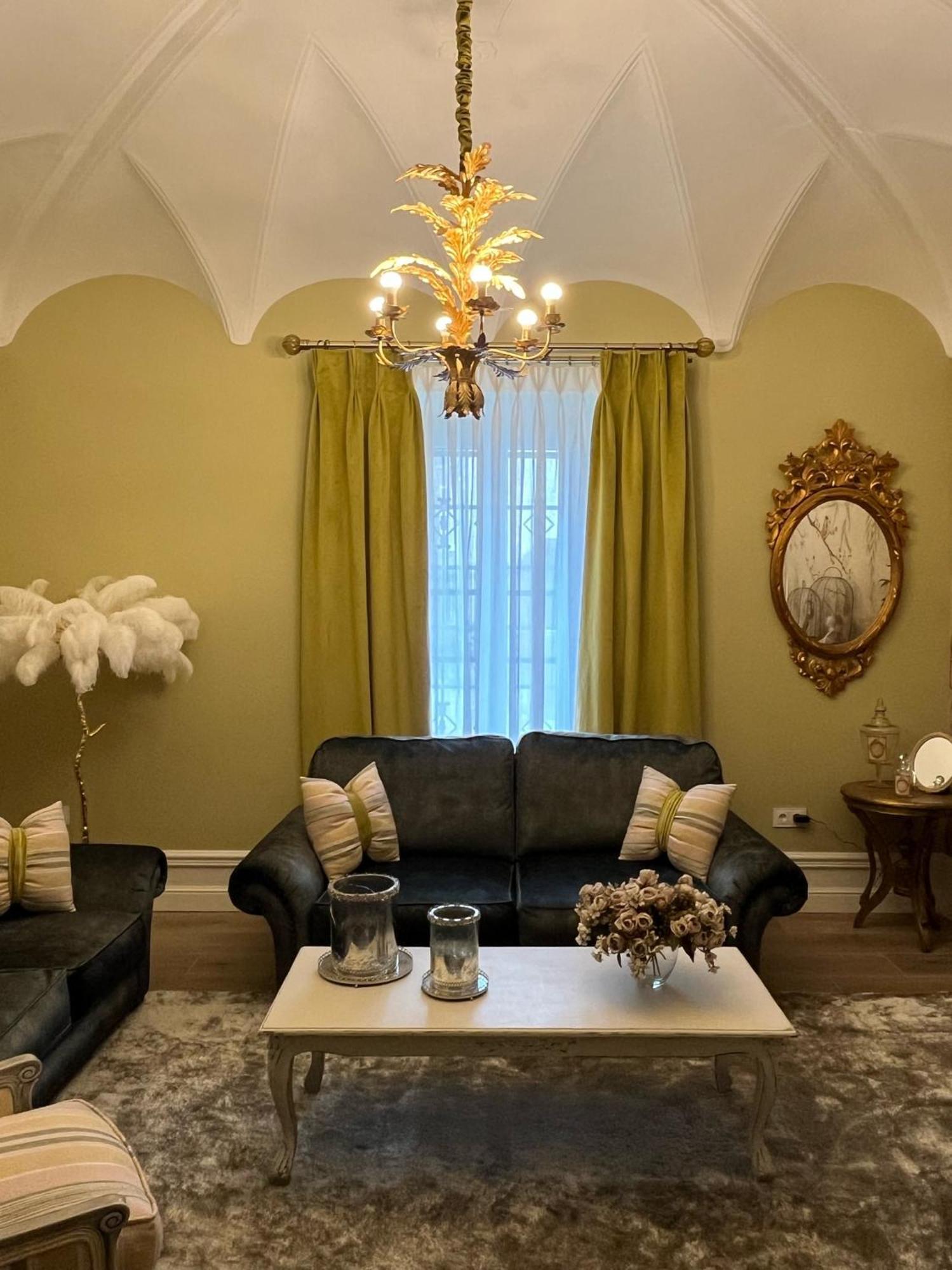 Hotel Boutique Iulia 5 Estrellas Медина-де-лас-Торрес Экстерьер фото