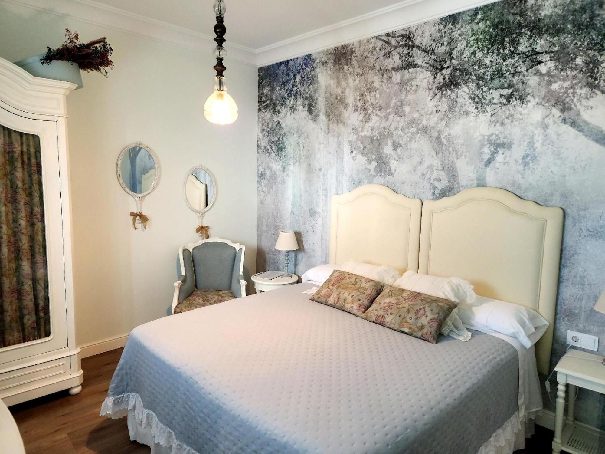 Hotel Boutique Iulia 5 Estrellas Медина-де-лас-Торрес Экстерьер фото